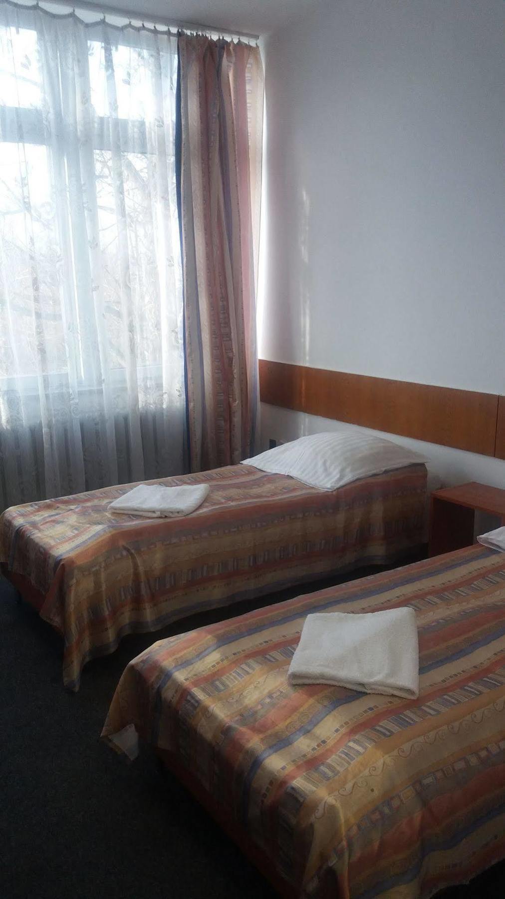 Hotel Start Krasków Eksteriør bilde