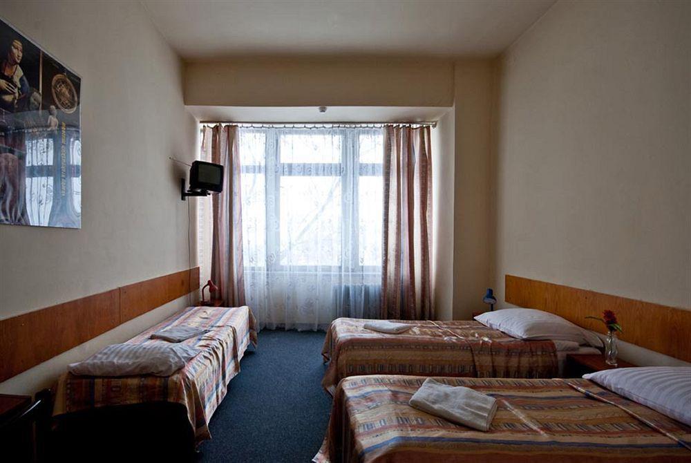 Hotel Start Krasków Eksteriør bilde